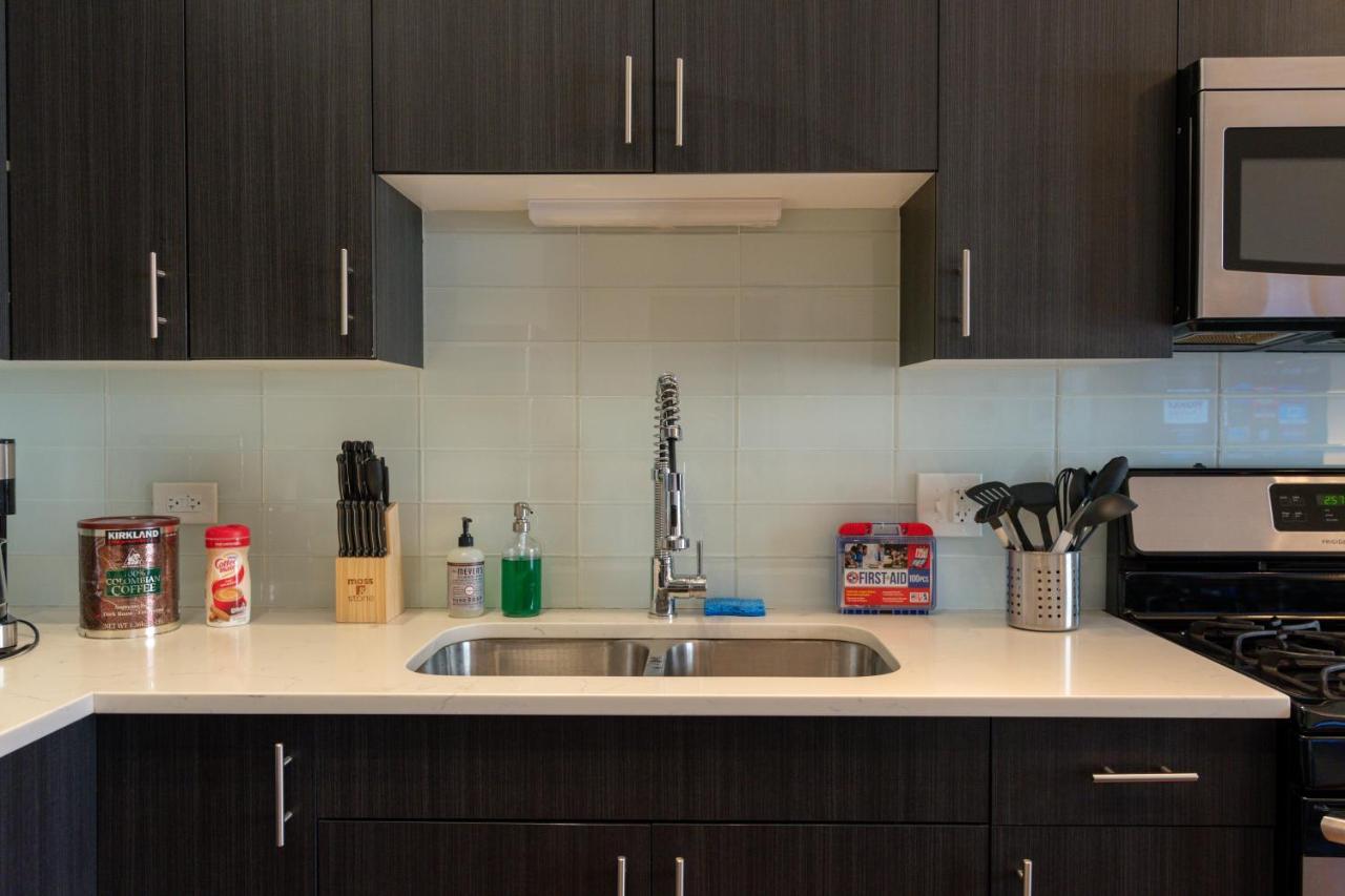 Mccormick Place 420 Friendly 3br-2ba In Downtown With Optional Parking For 8 Guests Apartamento